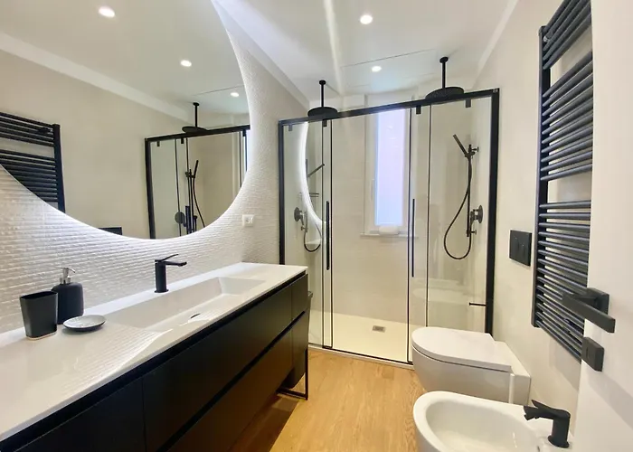 Casaviva - Terrace With Parking In Апартаменти