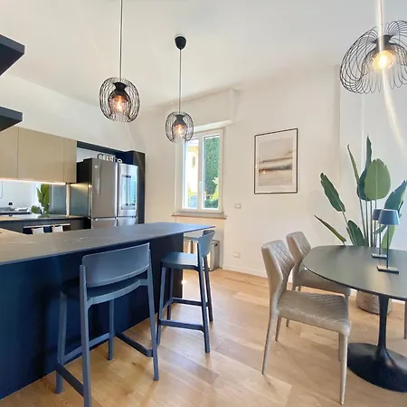 Casaviva - Terrace With Parking In Appartement Rapallo